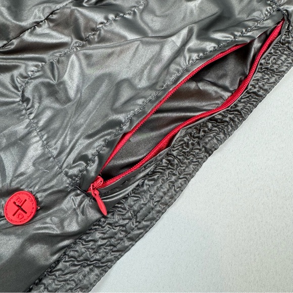 TOMMY HILFIGER Goose Down Puffer Vest - Picture 9 of 11